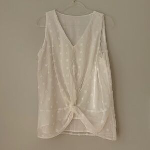 Elegant White‎ Sleeveless Top Sz L